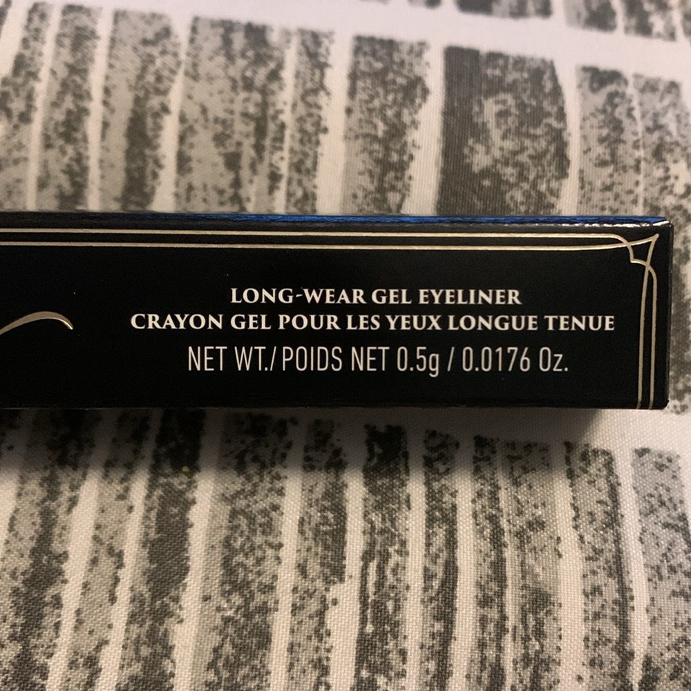 KVD Beauty Tattoo Pencil Liner Gel Eyeliner Pryrolusite Brown 20 Brand New 0.5g - Picture 2 of 7